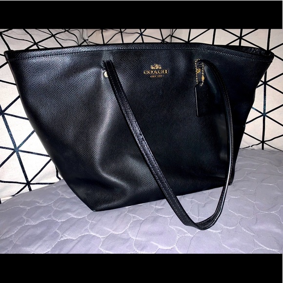 Coach Tote Black - Picture 1 of 8